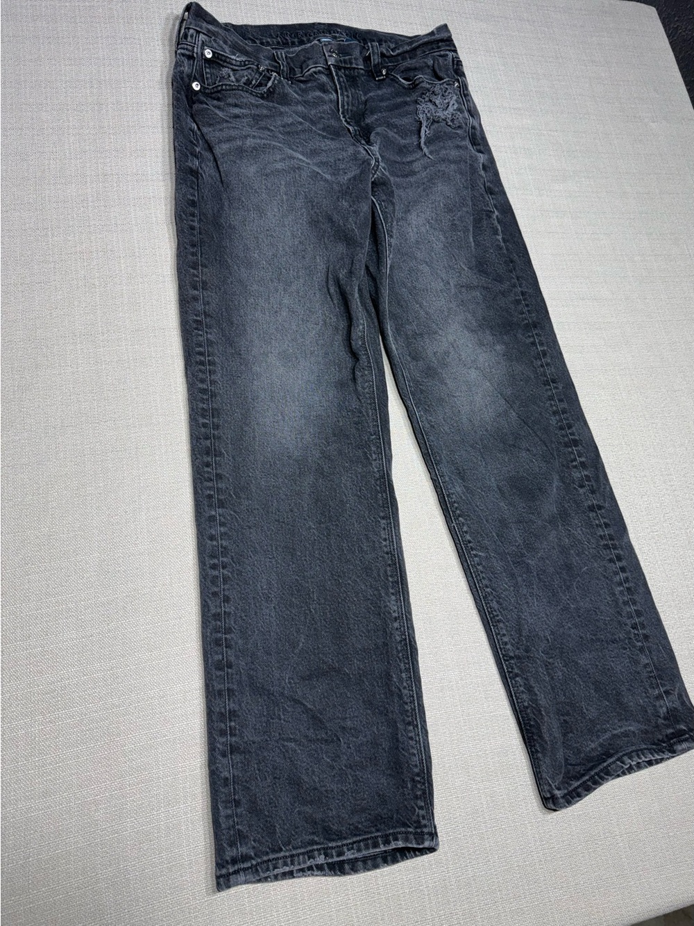 American Eagle Outfitters Women's Black Straight-Leg Jeans